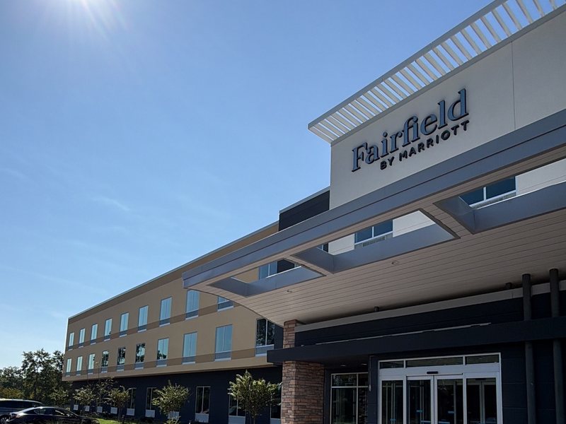 Fairfield Inn & Suites entrance